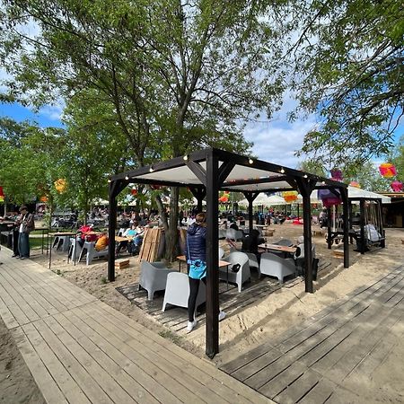 ポズナンChillout Polna - Parkingアパートメント エクステリア 写真